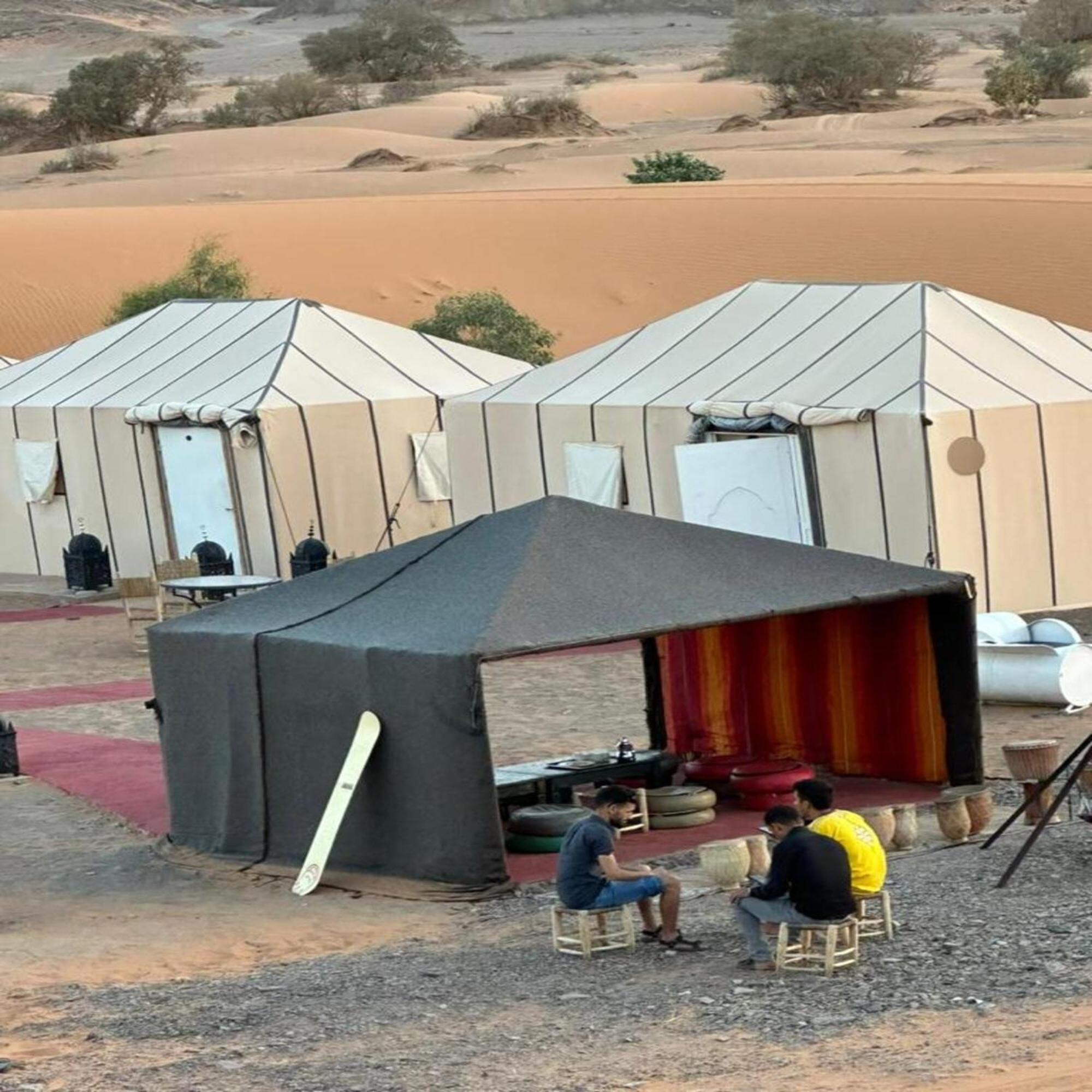 Erg Chebbi Romantic Desert Camp Мерзуга Экстерьер фото
